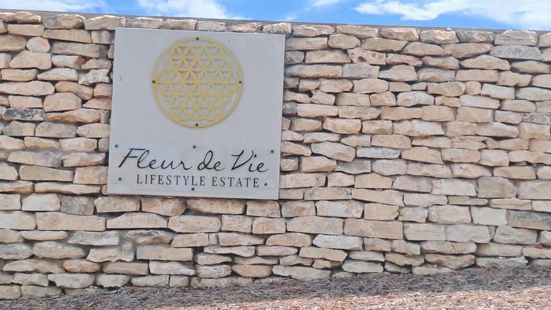 2 Bedroom Property for Sale in Stilbaai Wes Western Cape